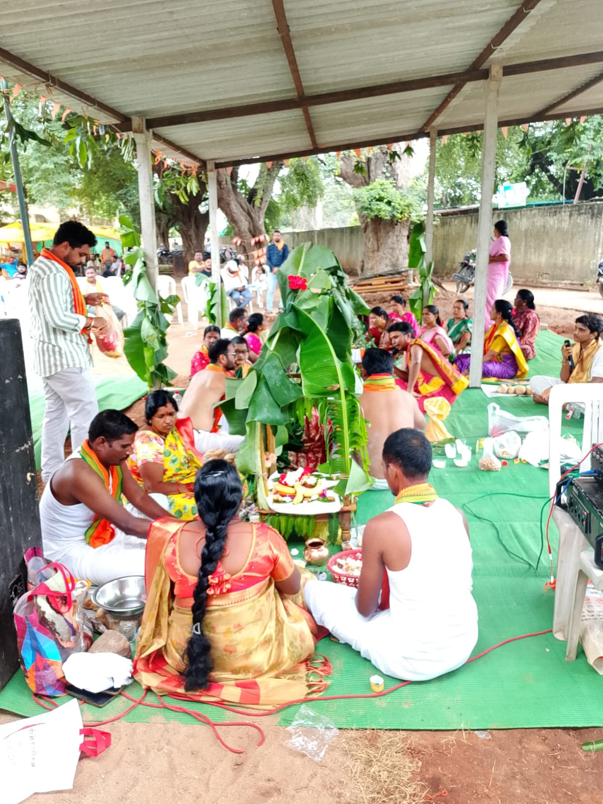 सिरोंचातील श्रीराम मंदिर येथे श्री सत्यनारायण महापूजा संपन्न; सहा दाम्पत्याच्या सहभाग..!